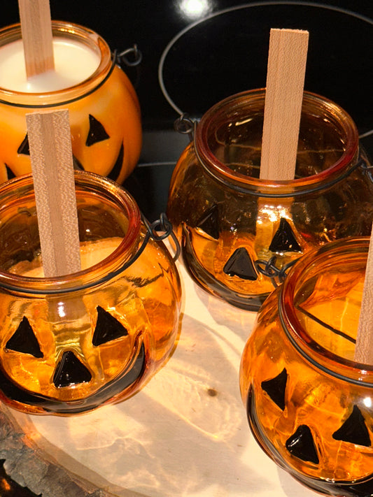 JACK O' LANTERN 12OZ GLASS PUMPKIN CANDLE